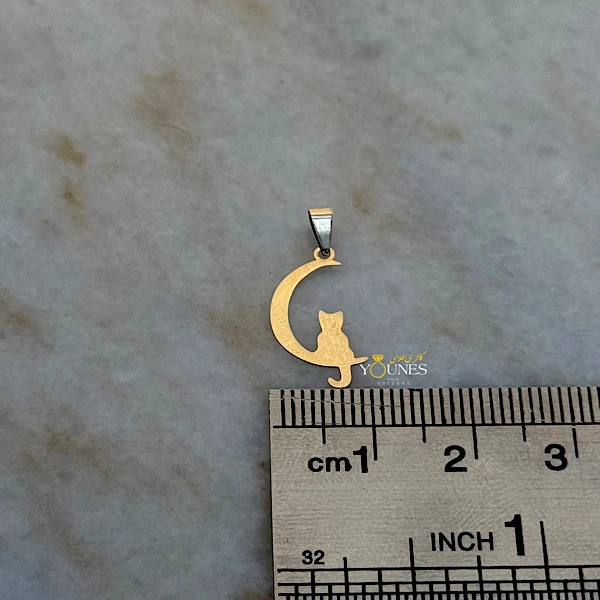 تصویر دوم آویز ماه و گربه طلا لیزری